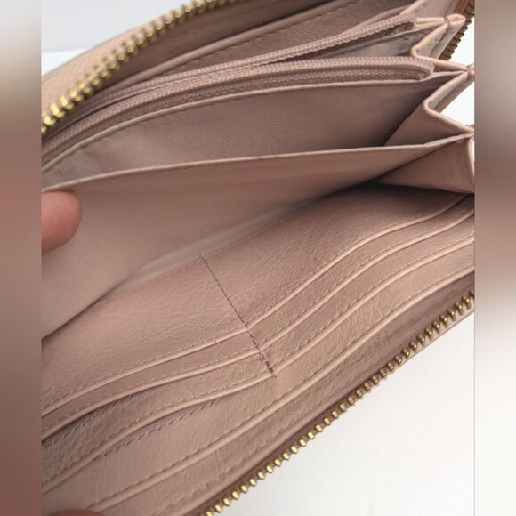 Fossil Women's Blush Pink Leather Large Zip Close Wallet - Picture 5 of 6